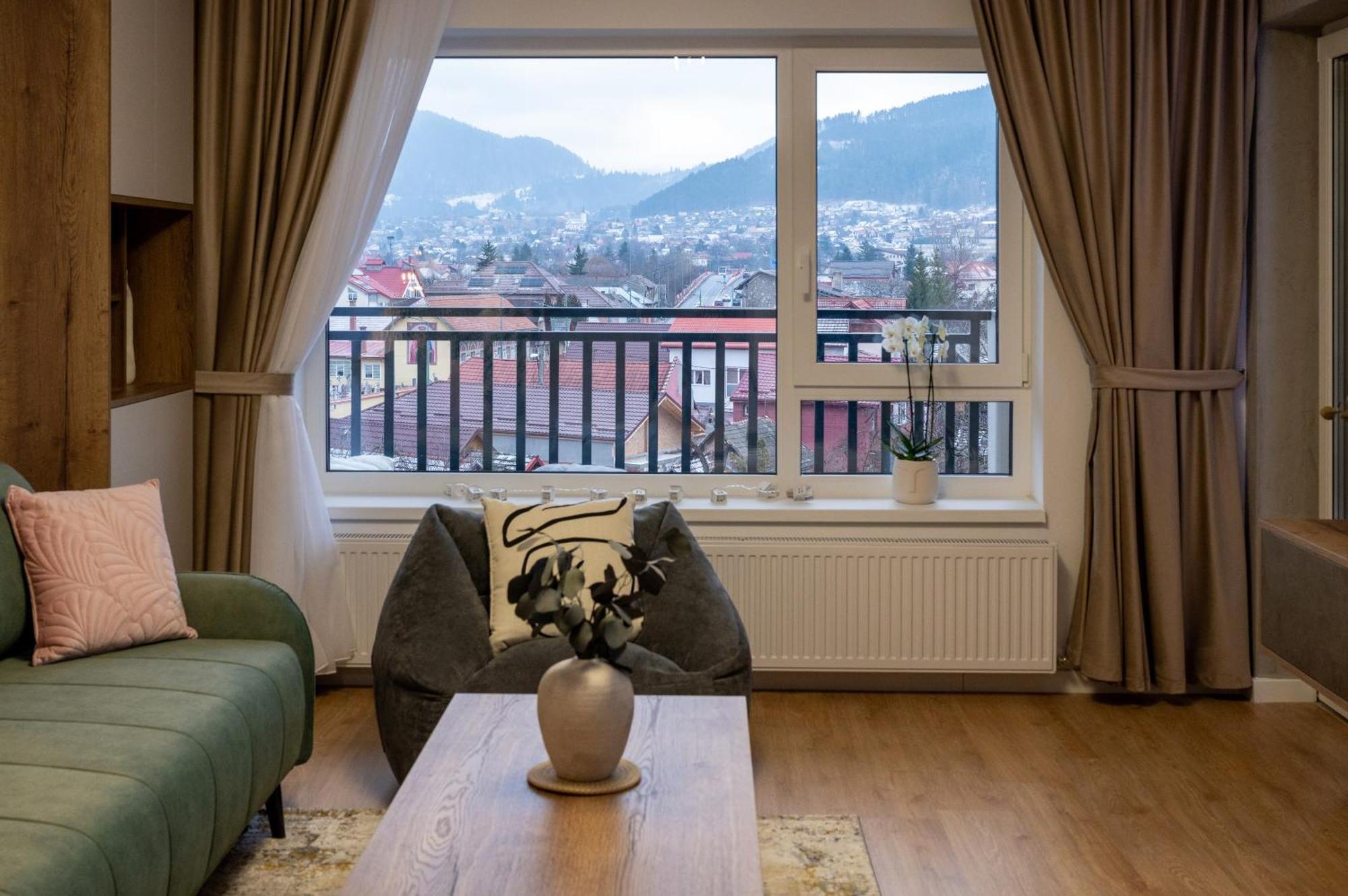 公寓 Mountain And View With Underground Parking *