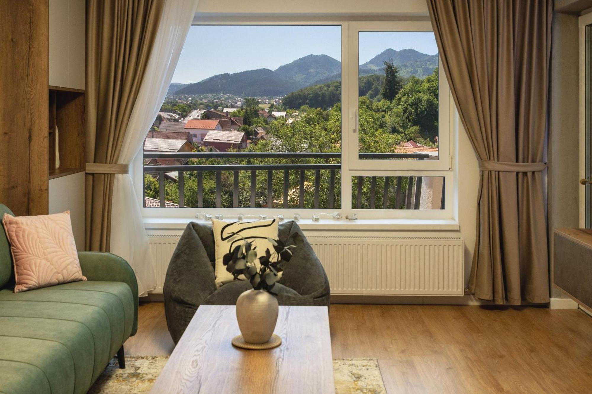 公寓 Mountain And View With Underground Parking *
